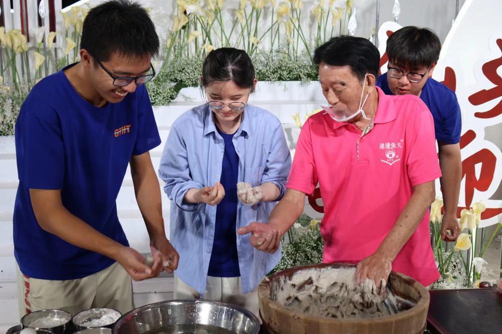 【图集】“城市见面礼”再加码用潮汕非遗美食征服来汕新生味蕾(图8)